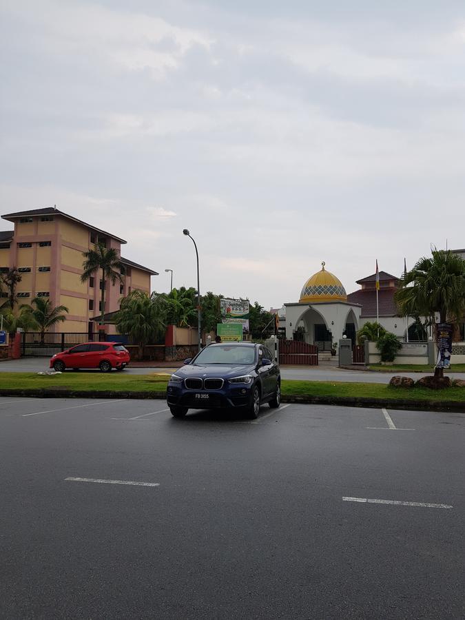 Kl Backpackers @ Klia Vandrehjem Sepang Eksteriør billede